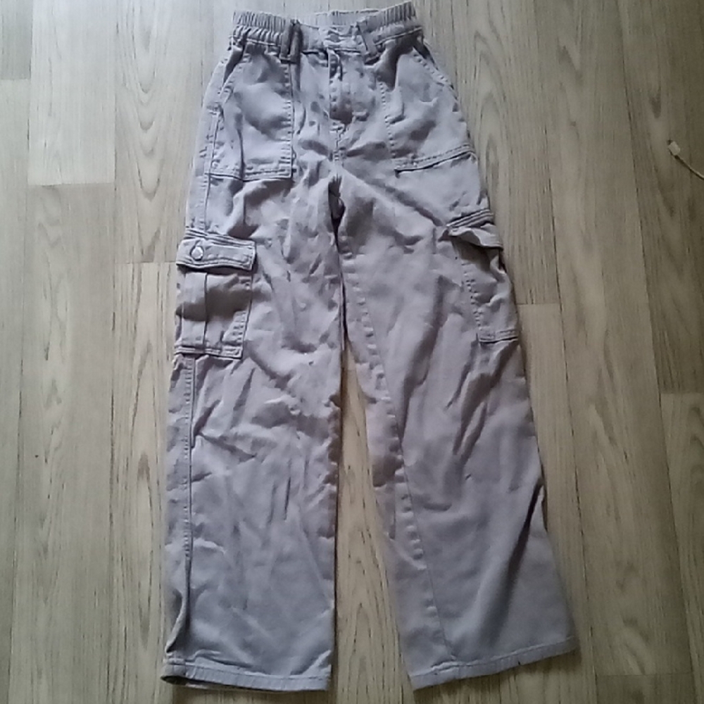 Girls Gray Cargo Pants